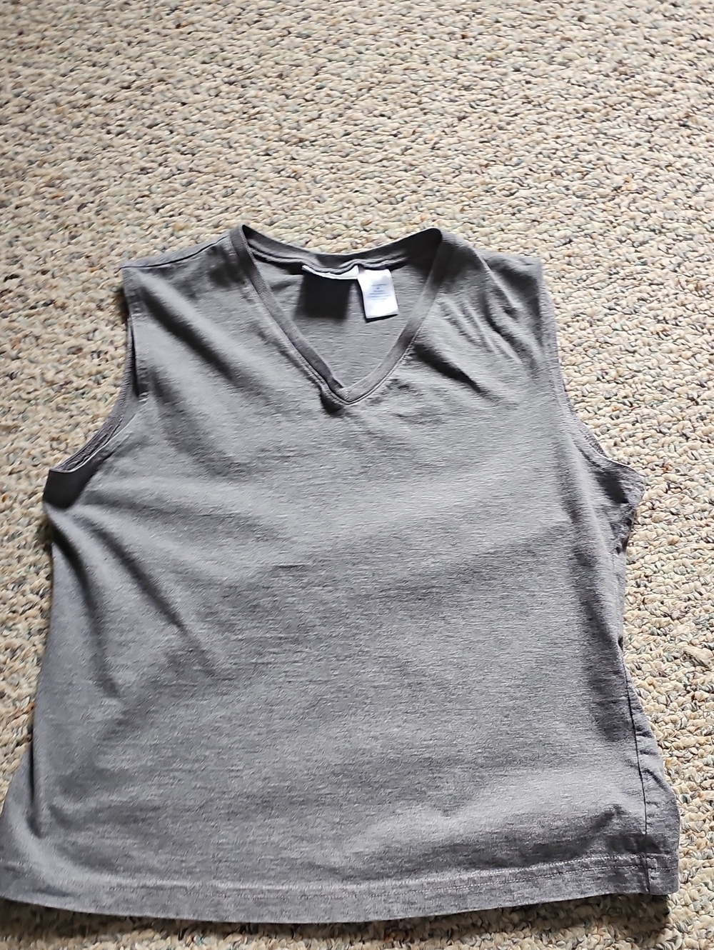 Danskin Women's Gray V-Neck Sleeveless Exercise Top
